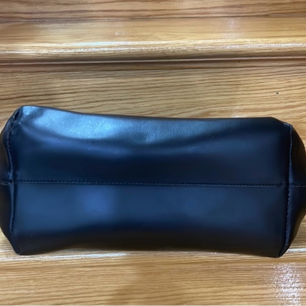 J. Crew Genuine Leather Medium Tote Bag - Picture 5 of 9
